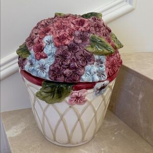 Gorgeous Hydrangea Cookie Jar